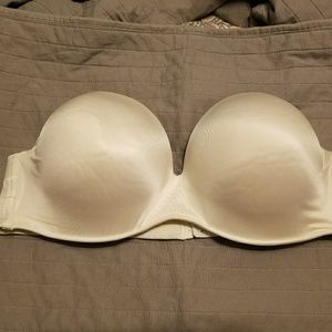 42D Beige Cacique Strapless Bra